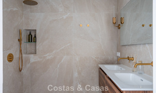 Gemoderniseerd appartement met zeezicht te koop op loopafstand van Puerto Banus en het strand in Nueva Andalucia, Marbella 799796 