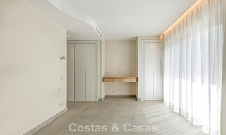 Moderne halfvrijstaande villa te koop dicht bij voorzieningen in Guadalmina en San Pedro centrum, Marbella 799896 