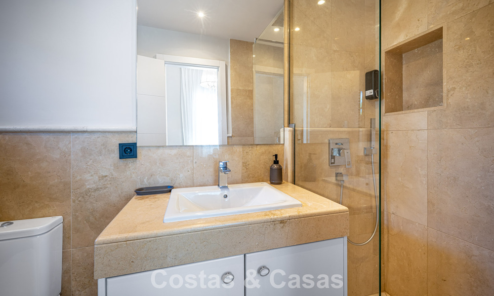 Luxueuze villa met entertainment-level en gastenverblijf te koop in Nueva Andalucía, Marbella 799987