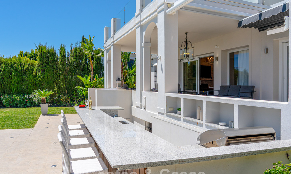 Luxueuze villa met entertainment-level en gastenverblijf te koop in Nueva Andalucía, Marbella 800026
