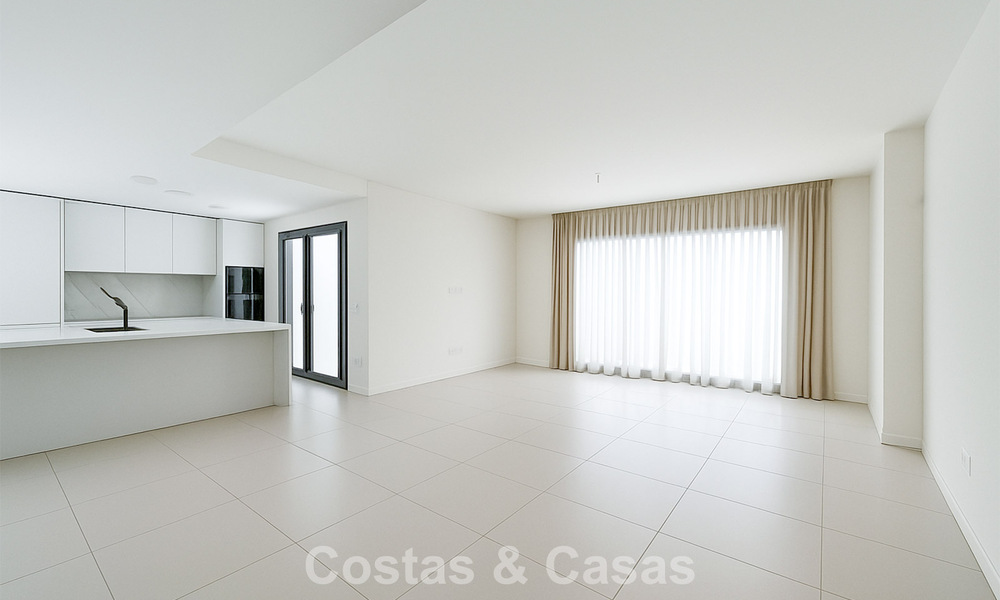 Instapklare, moderne luxewoningen te koop met zeezicht in een resort-stijl complex in Fuengirola, Costa del Sol 799924