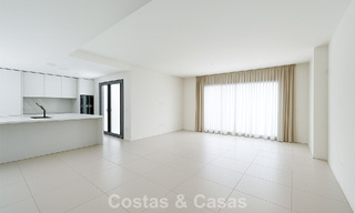 Instapklare, moderne luxewoningen te koop met zeezicht in een resort-stijl complex in Fuengirola, Costa del Sol 799924 