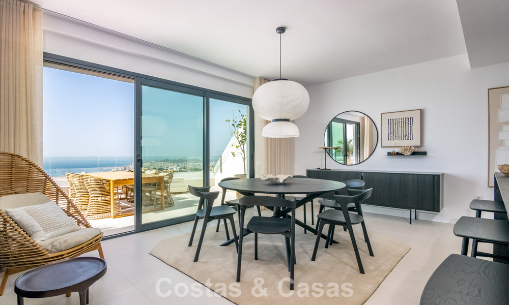 Instapklare, moderne luxewoningen te koop met zeezicht in een resort-stijl complex in Fuengirola, Costa del Sol 799935