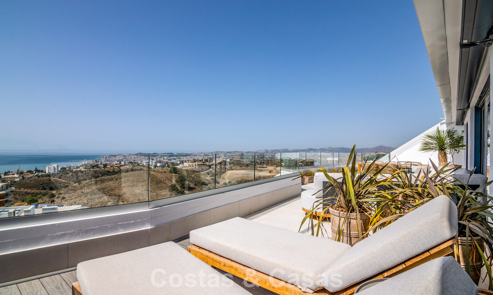 Instapklare, moderne luxewoningen te koop met zeezicht in een resort-stijl complex in Fuengirola, Costa del Sol 799940