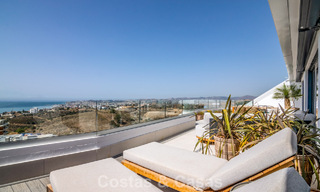 Instapklare, moderne luxewoningen te koop met zeezicht in een resort-stijl complex in Fuengirola, Costa del Sol 799940 