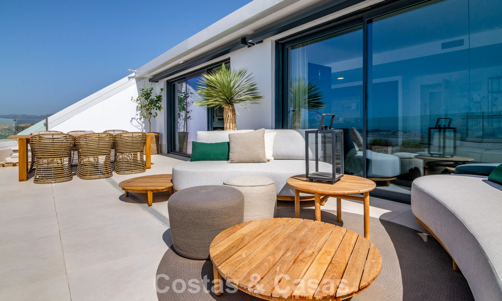 Instapklare, moderne luxewoningen te koop met zeezicht in een resort-stijl complex in Fuengirola, Costa del Sol 799942