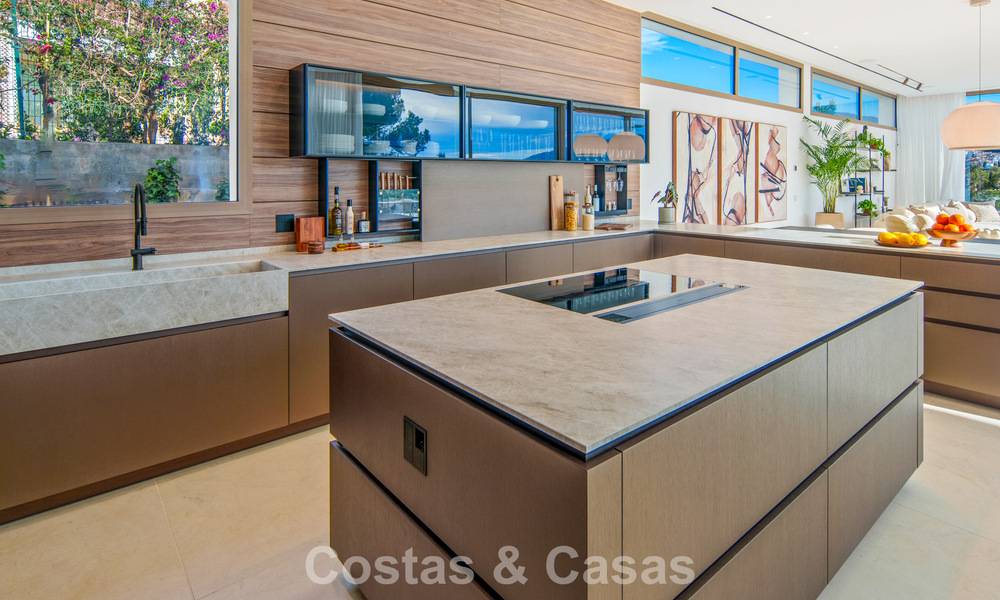 Hedendaagse design villa met panoramisch uitzicht te koop in Nueva Andalucia’s golfvallei, Marbella 800137