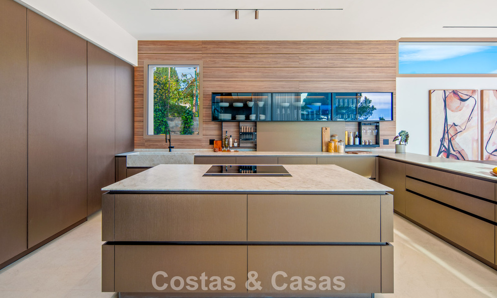 Hedendaagse design villa met panoramisch uitzicht te koop in Nueva Andalucia’s golfvallei, Marbella 800140