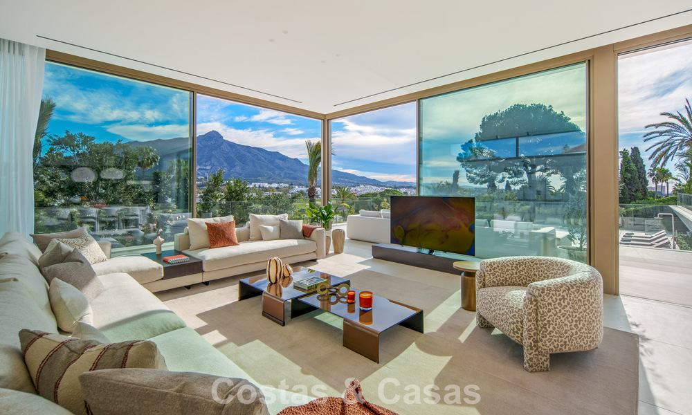 Hedendaagse design villa met panoramisch uitzicht te koop in Nueva Andalucia’s golfvallei, Marbella 800148