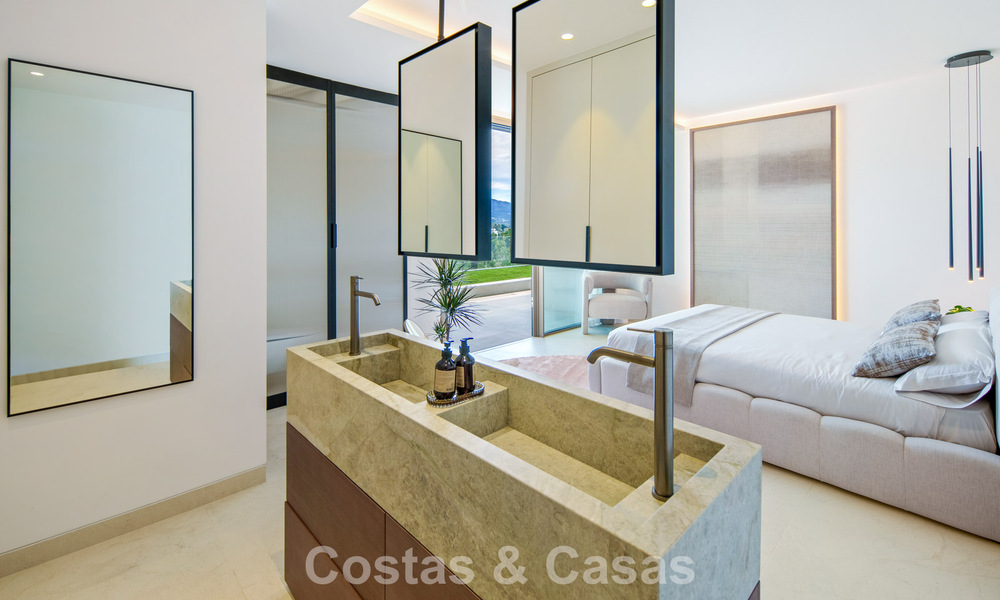 Hedendaagse design villa met panoramisch uitzicht te koop in Nueva Andalucia’s golfvallei, Marbella 800157
