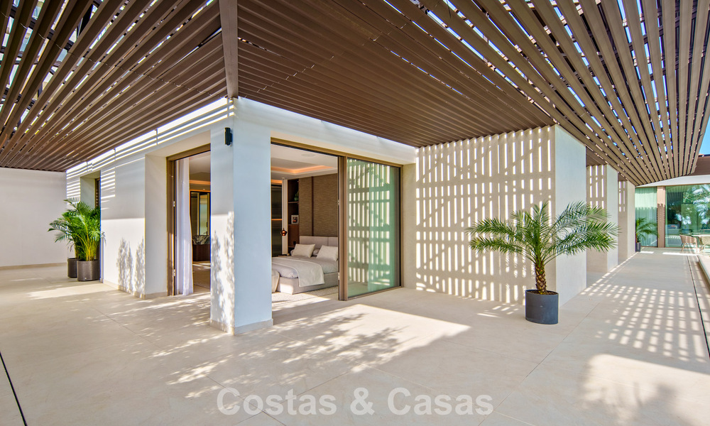 Hedendaagse design villa met panoramisch uitzicht te koop in Nueva Andalucia’s golfvallei, Marbella 800166