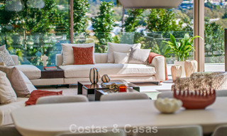 Hedendaagse design villa met panoramisch uitzicht te koop in Nueva Andalucia’s golfvallei, Marbella 800181 