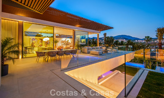 Hedendaagse design villa met panoramisch uitzicht te koop in Nueva Andalucia’s golfvallei, Marbella 800191 