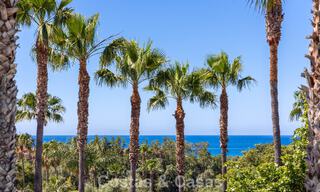 Gerenoveerde, halfvrijstaande villa te koop met zeezicht aan de golfbaan ten Oosten van Marbella 800239 