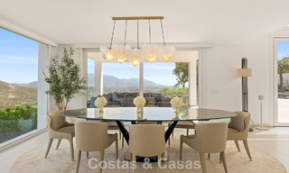 Moderne luxevilla met eigentijdse bouwstijl te koop met panoramisch uitzicht in de heuvels van Marbella Oost 800287 