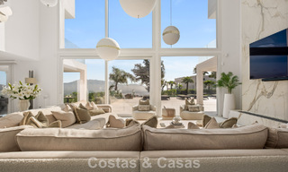 Moderne luxevilla met eigentijdse bouwstijl te koop met panoramisch uitzicht in de heuvels van Marbella Oost 800300 