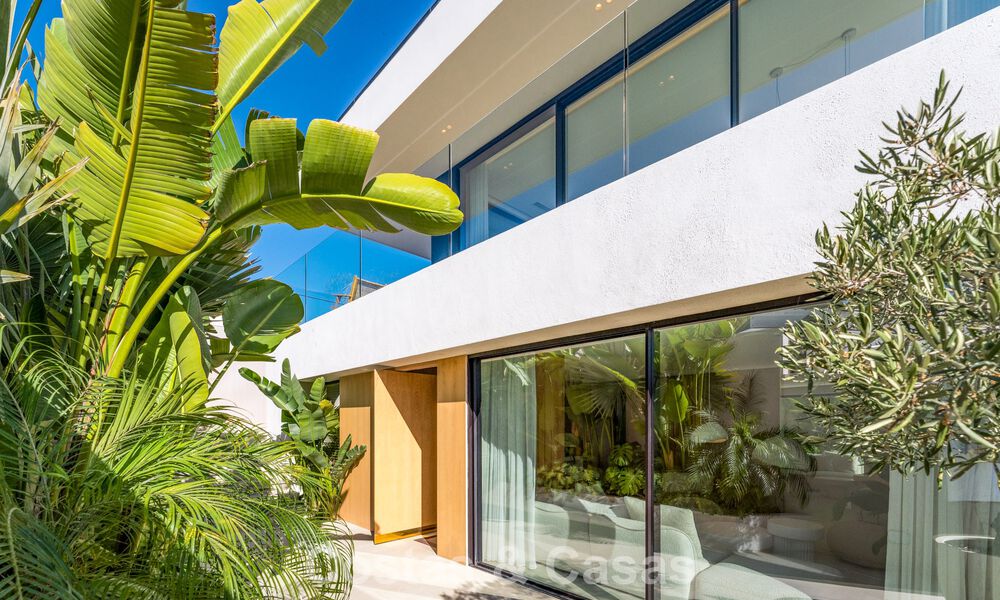 Modern, gerenoveerd luxevilla met prachtig uitzicht te koop in Nueva Andalucia, Marbella 800356