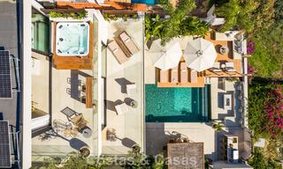 Modern, gerenoveerd luxevilla met prachtig uitzicht te koop in Nueva Andalucia, Marbella 800366 