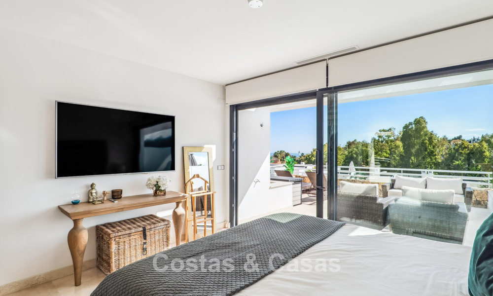 Luxueus townhouse te koop vlakbij Puente Romano, Marbella’s Golden Mile 800381