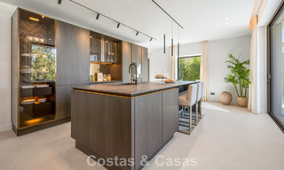 Moderne mediterrane luxevilla te koop in een afgeschermde community in Marbella - Benahavis 800399 
