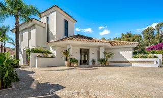 Moderne mediterrane luxevilla te koop in een afgeschermde community in Marbella - Benahavis 800405 