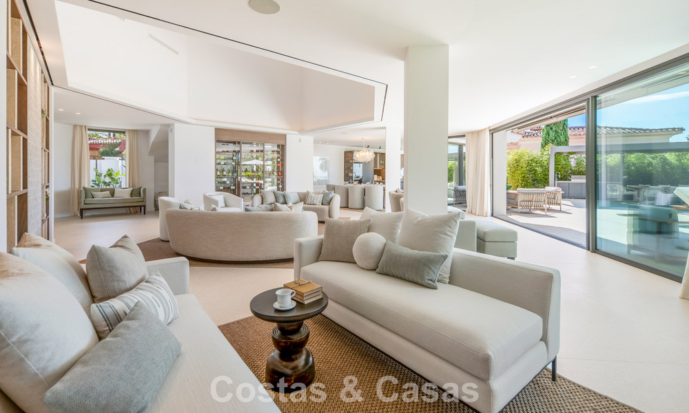 Moderne mediterrane luxevilla te koop in een afgeschermde community in Marbella - Benahavis 800412