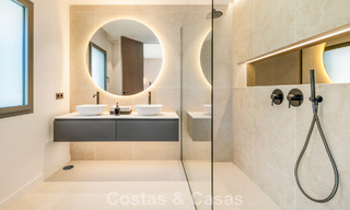 Moderne mediterrane luxevilla te koop in een afgeschermde community in Marbella - Benahavis 800428 