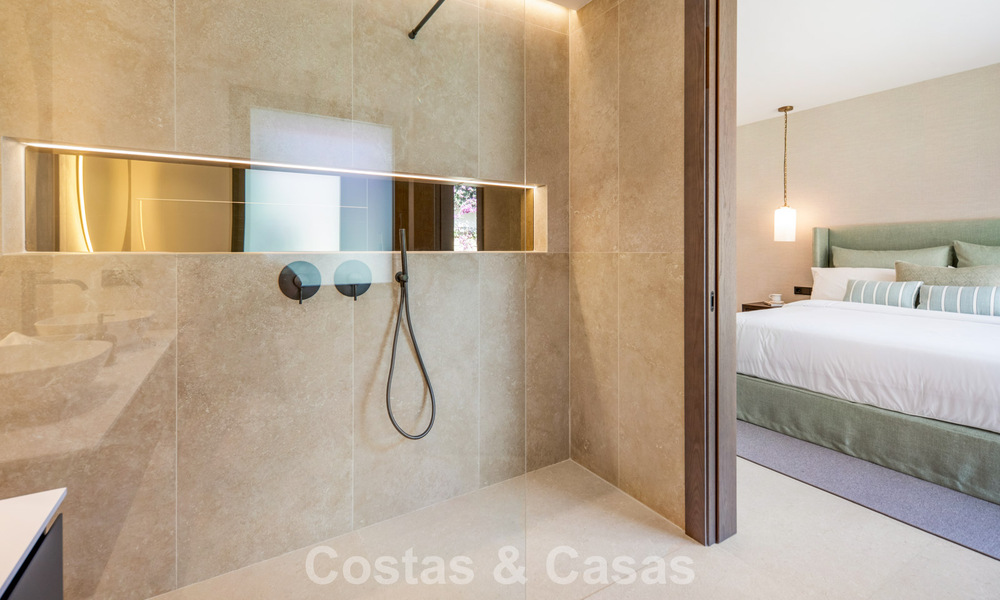 Moderne mediterrane luxevilla te koop in een afgeschermde community in Marbella - Benahavis 800430