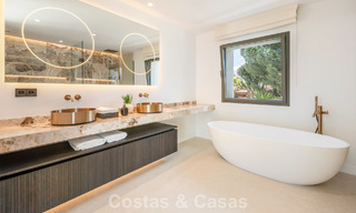 Moderne mediterrane luxevilla te koop in een afgeschermde community in Marbella - Benahavis 800449 