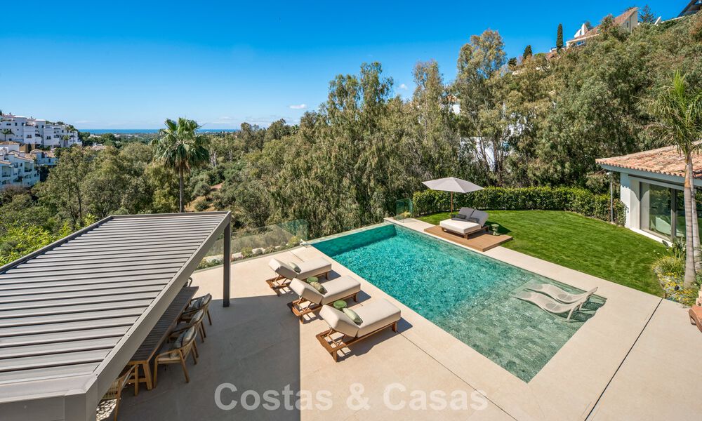 Moderne mediterrane luxevilla te koop in een afgeschermde community in Marbella - Benahavis 800452
