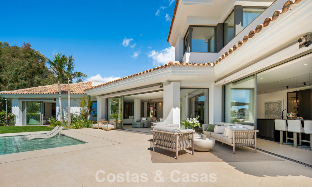 Moderne mediterrane luxevilla te koop in een afgeschermde community in Marbella - Benahavis 800459