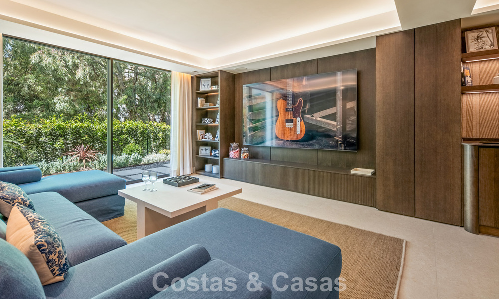 Moderne mediterrane luxevilla te koop in een afgeschermde community in Marbella - Benahavis 800462