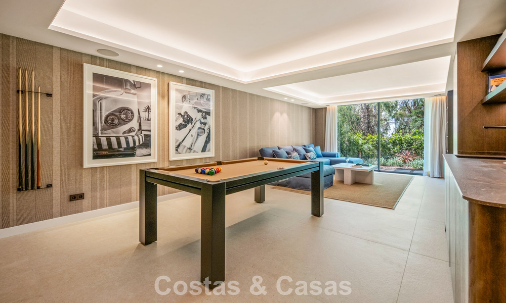 Moderne mediterrane luxevilla te koop in een afgeschermde community in Marbella - Benahavis 800464