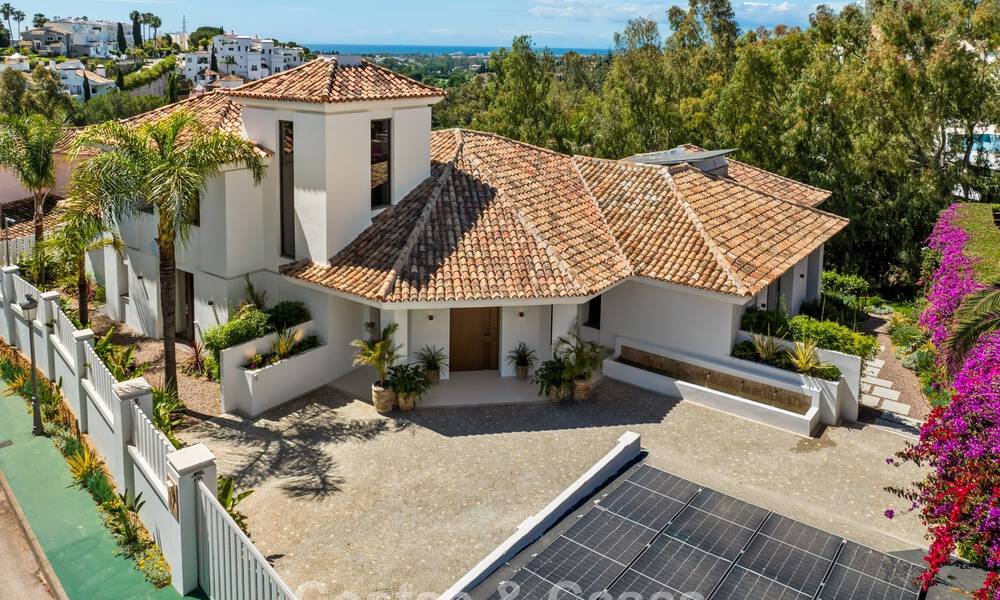 Moderne mediterrane luxevilla te koop in een afgeschermde community in Marbella - Benahavis 800474