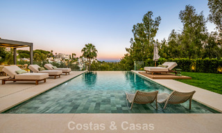 Moderne mediterrane luxevilla te koop in een afgeschermde community in Marbella - Benahavis 800488 