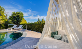 Mediterraanse, gelijkvloerse luxevilla te koop direct aan de golfbaan in Guadalmina, Marbella 800581 