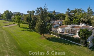 Mediterraanse, gelijkvloerse luxevilla te koop direct aan de golfbaan in Guadalmina, Marbella 800601 