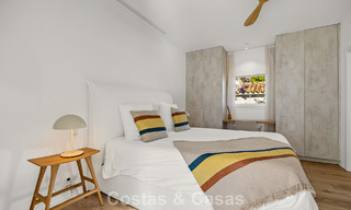 Mediterraanse, gelijkvloerse luxevilla te koop direct aan de golfbaan in Guadalmina, Marbella 800621 