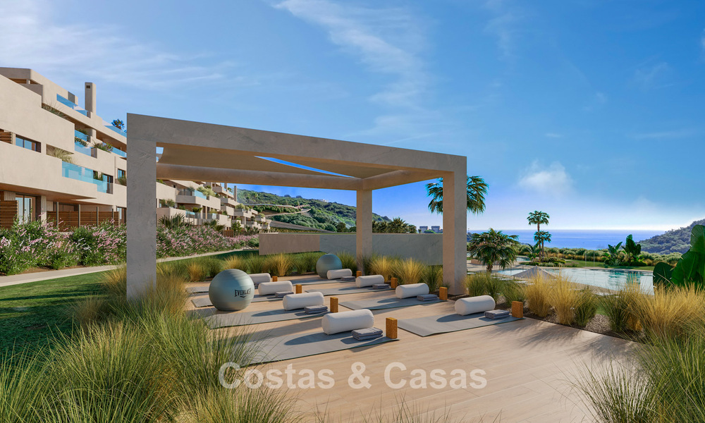 Nieuwe, contemporaine golfappartementen met zeezicht te koop nabij Sotogrande, Costa del Sol 800721