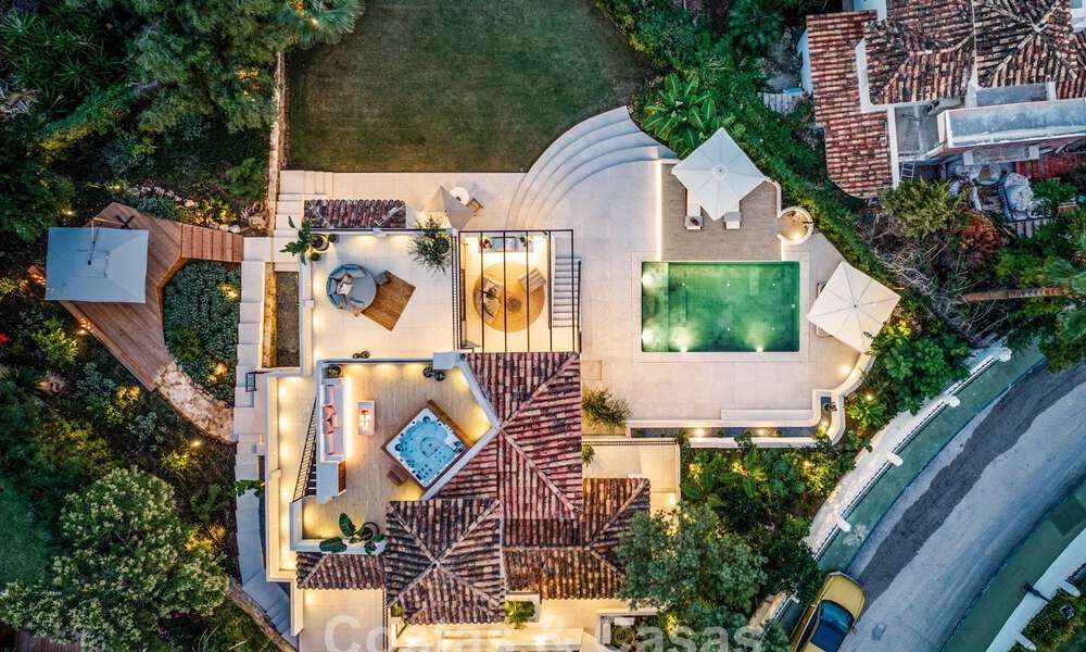 Luxueus, eigentijds gerenoveerd villa te koop in een gated community in Nueva Andalucia’s golfvallei, Marbella 800741