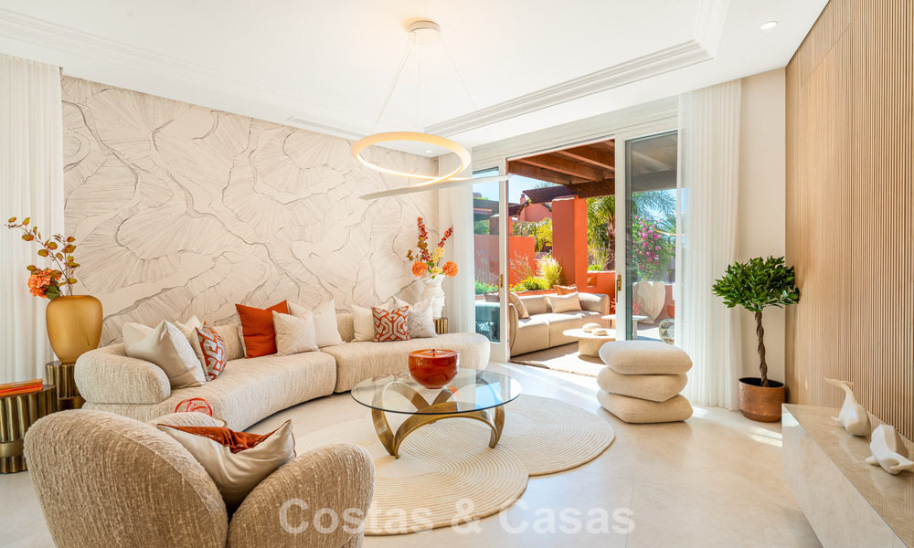 Exclusief duplex penthouse te koop aan het strand op de New Golden Mile tussen Marbella en Estepona 800763