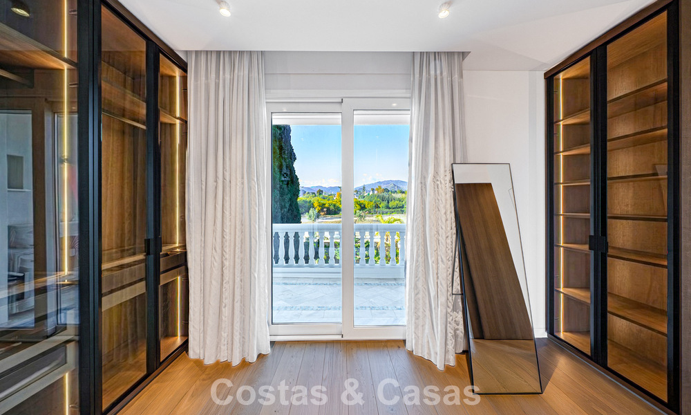 Eersteklas appartement te koop, direct aan het strand in het vijfsterren Las Dunas Park in Marbella - Estepona 800867