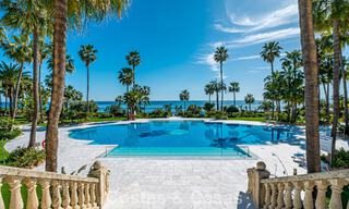 Eersteklas appartement te koop, direct aan het strand in het vijfsterren Las Dunas Park in Marbella - Estepona 800869 
