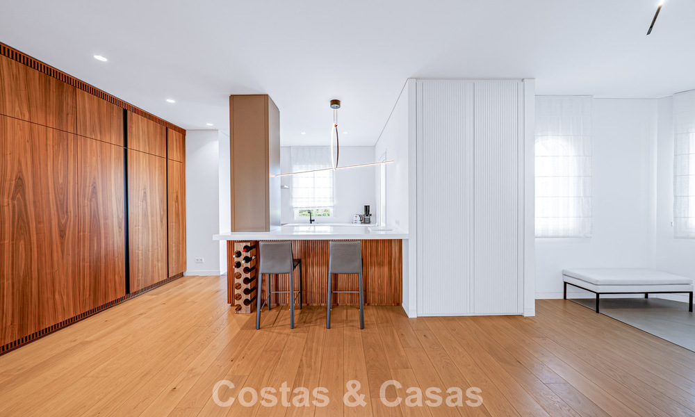 Eersteklas appartement te koop, direct aan het strand in het vijfsterren Las Dunas Park in Marbella - Estepona 800877