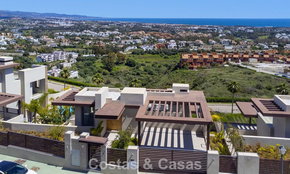 Eigentijdse luxevilla met panoramische vergezichten te koop in de heuvels van Marbella - Benahavis 800794