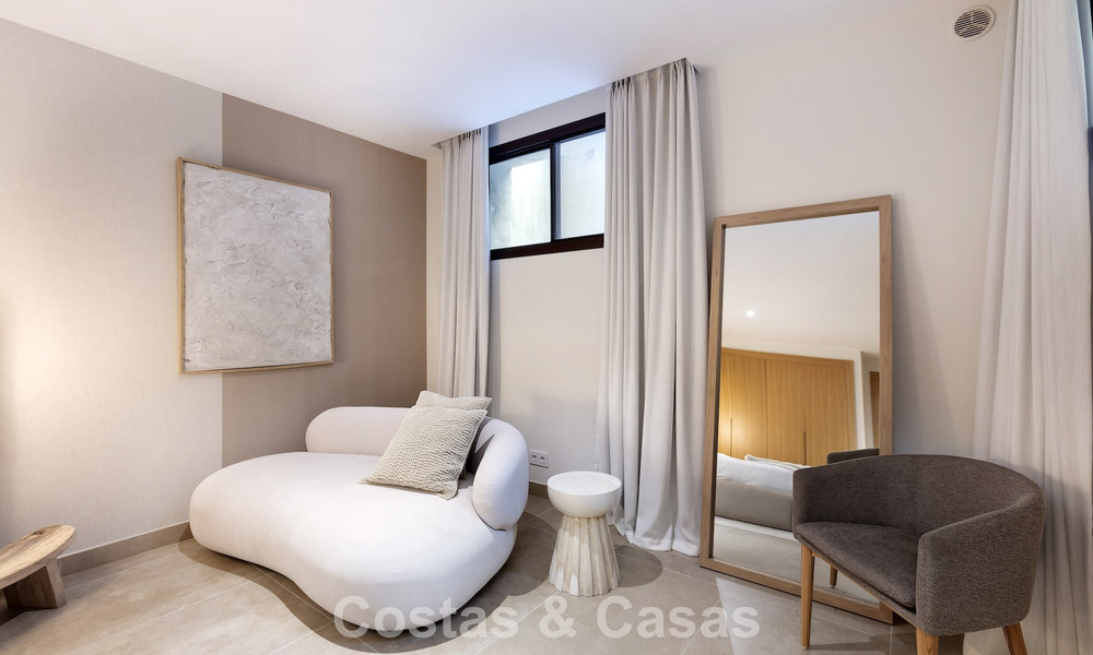 Eigentijdse luxevilla met panoramische vergezichten te koop in de heuvels van Marbella - Benahavis 800812