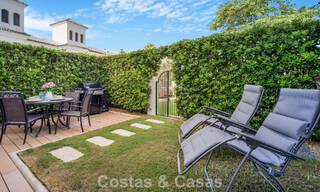 Prachtig gerenoveerd herenhuis met 4 slaapkamers te koop met zeezicht, eerstelijnsstrand op Marbella’s Golden Mile 800837 