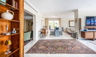 Hoogwaardig duplex penthouse te koop in een felbegeerd golfcomplex in Nueva Andalucia, Marbella 800961 