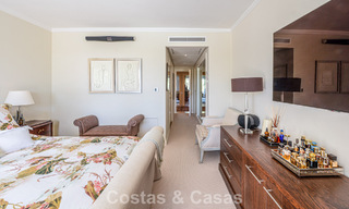 Hoogwaardig duplex penthouse te koop in een felbegeerd golfcomplex in Nueva Andalucia, Marbella 800973 