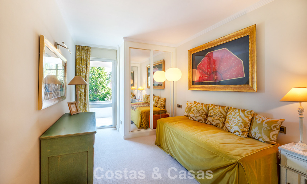 Hoogwaardig duplex penthouse te koop in een felbegeerd golfcomplex in Nueva Andalucia, Marbella 800979